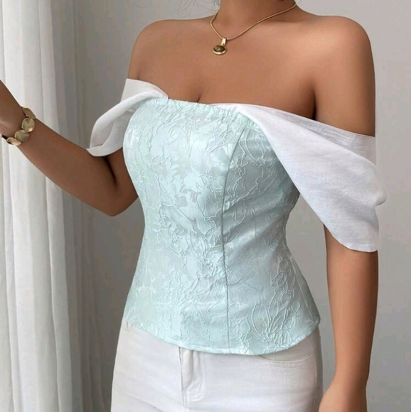 Women's Romantic Ruffled Off-Shoulder Fitted Shirt, Sweet Summer Cropped Top - Picture 4 of 4